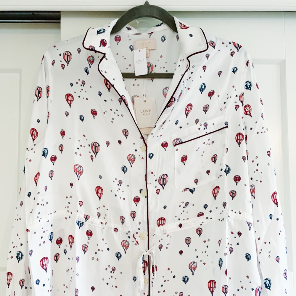 NWT S Gap Love by Hot Air Balloon PJ Top